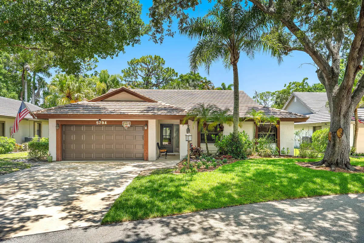 5794 Lonewood Ct at 5794 Lonewood Court, Jupiter