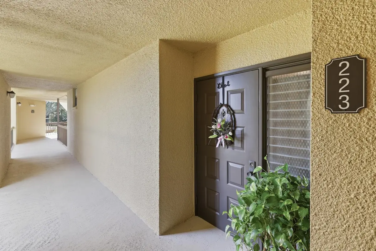 Front Door at 5344 Woodland Lakes Drive 223, Palm Beach Gardens
