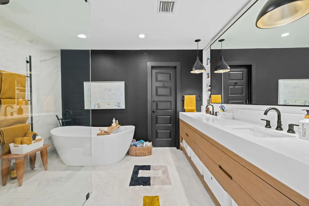 33-web-or-mls-DSC_7787 at 3051 NE 46th Street, Fort Lauderdale