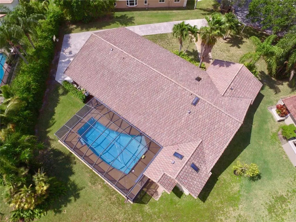 Photo 3 at 197 NW 113th Way, Coral Springs