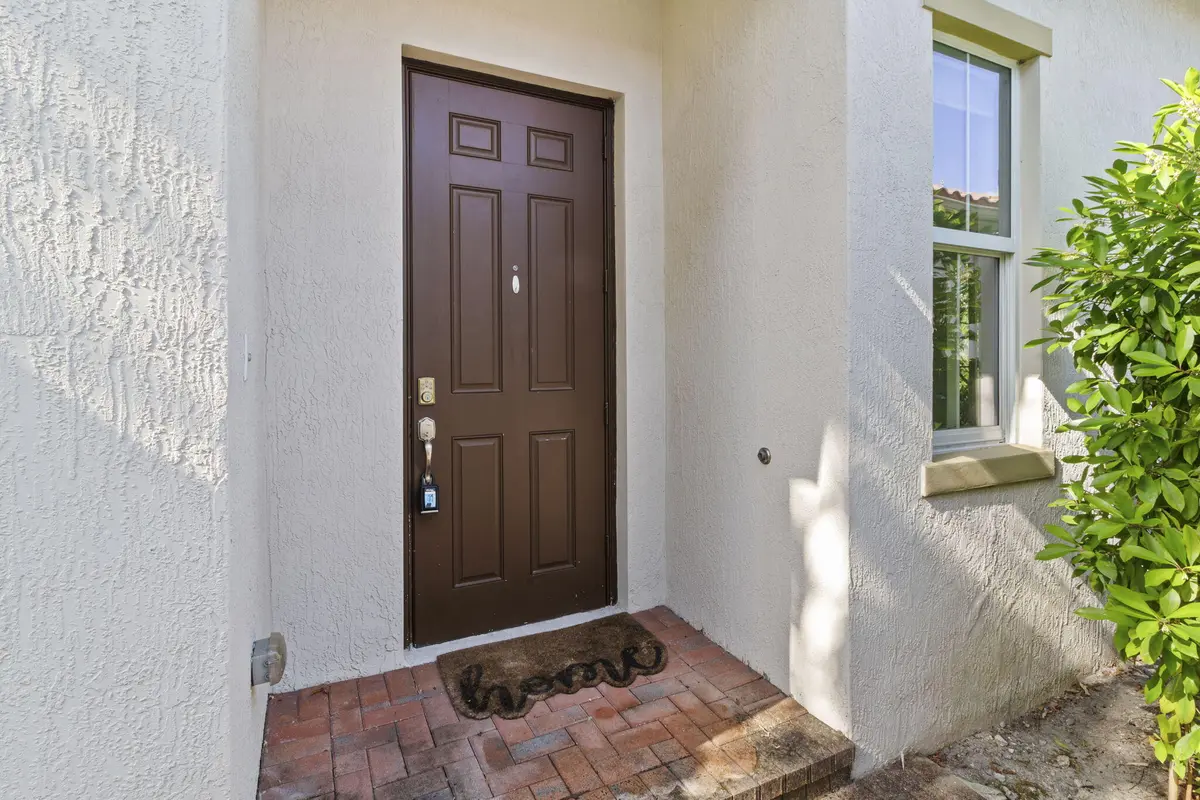17-web-or-mls-IMG_7316 at 5319 Falcon Trail, Davie