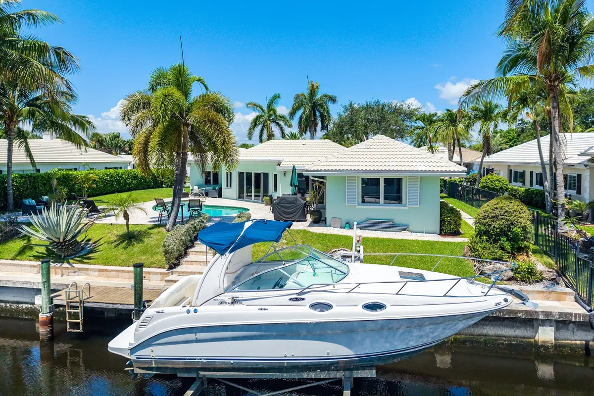 054-940MulberryWay-BocaRaton-FL-33486-SM at 940 SW Mulberry Way, Boca Raton