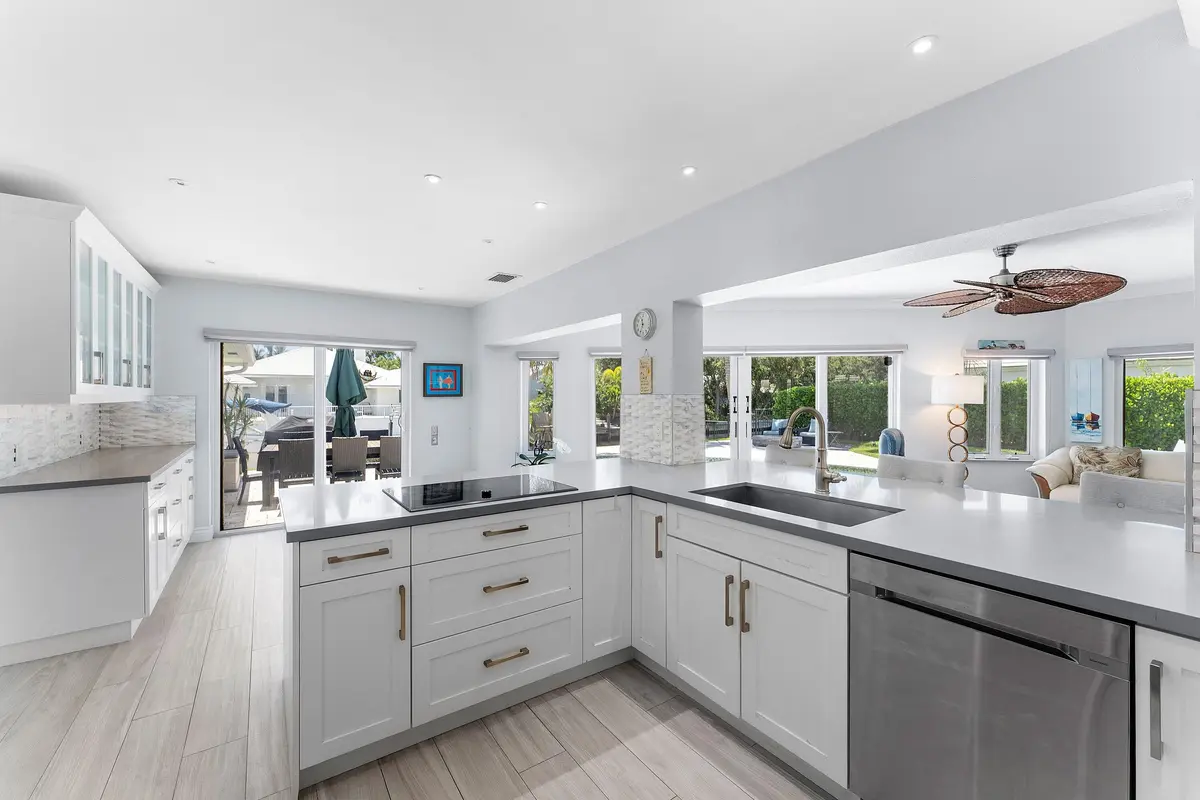 Kitchen at 940 SW Mulberry Way, Boca Raton