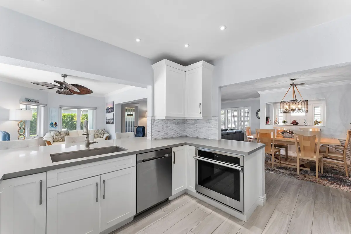 Kitchen at 940 SW Mulberry Way, Boca Raton