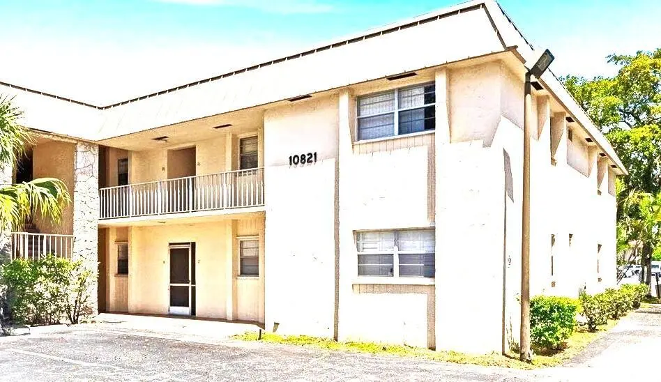 1 (1) at 10821 N Military Trail Apt 19, Palm Beach Gardens