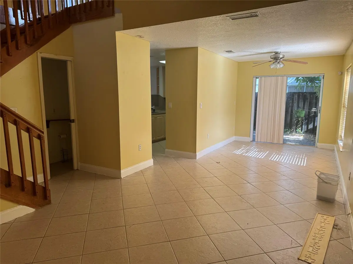 Photo 8 at 4350 SW 72nd Terrace, Davie