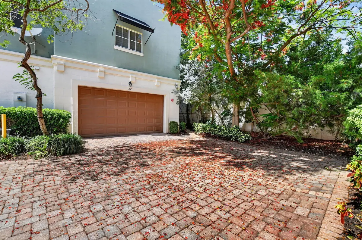 50-web-or-mls-DSC_1109 at 27 NW Hawthorne Place, Boca Raton
