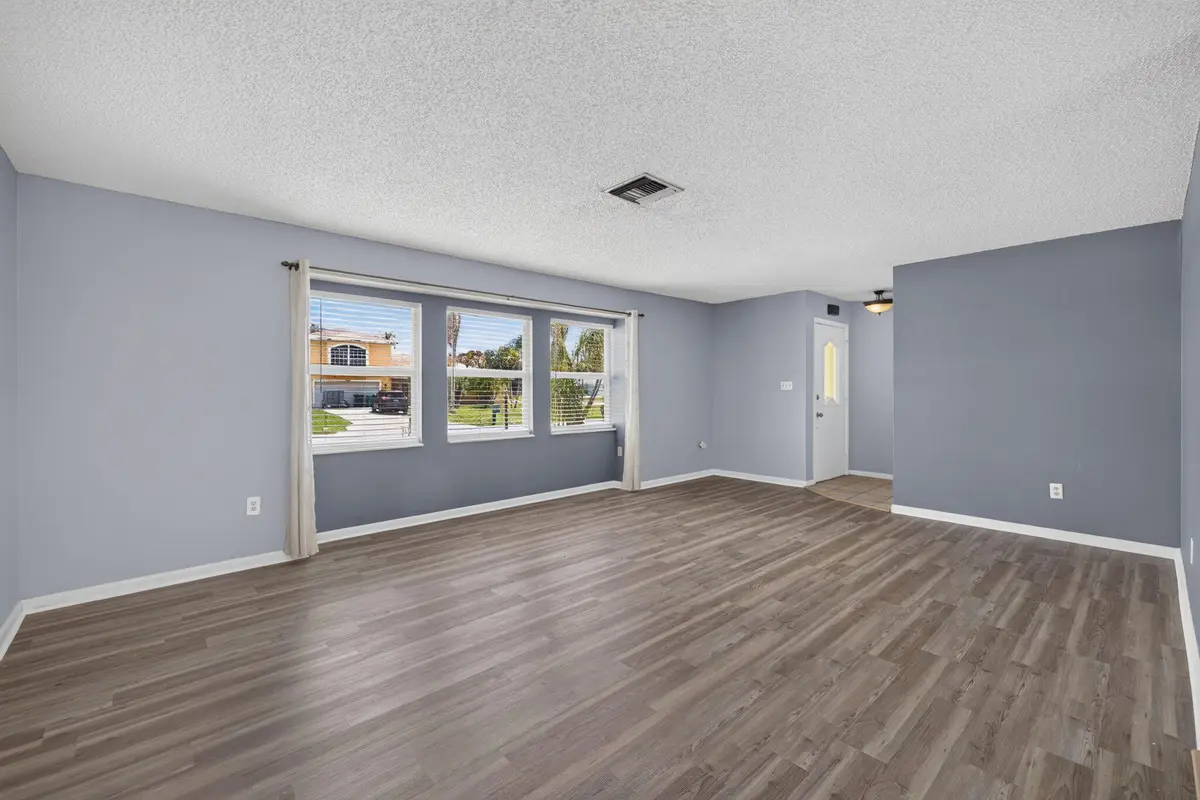 6-web-or-mls-3A5A8703 at 1556 SE Sinbad Avenue, Port St. Lucie