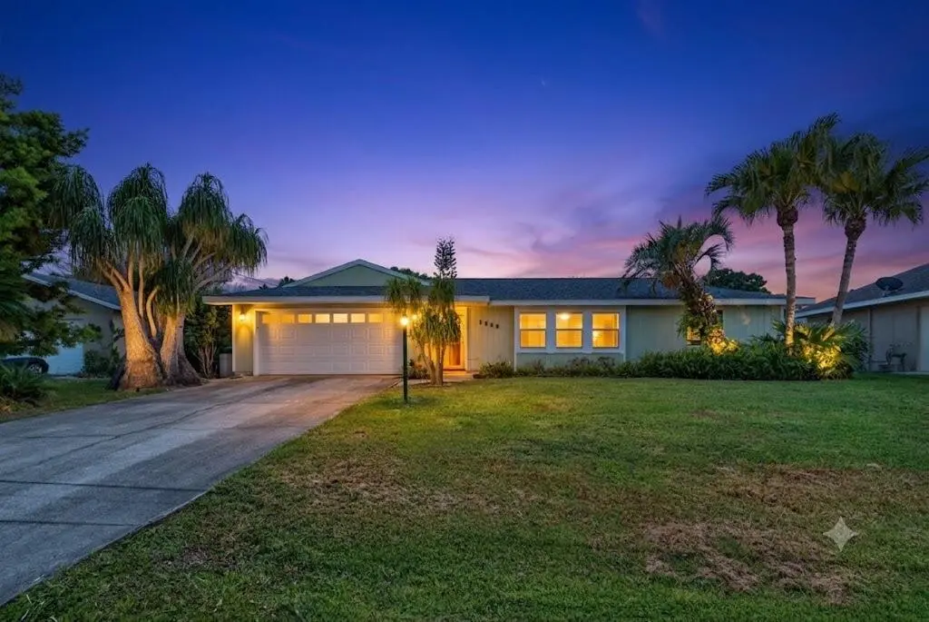 1556 Sinbad twilight at 1556 SE Sinbad Avenue, Port St. Lucie