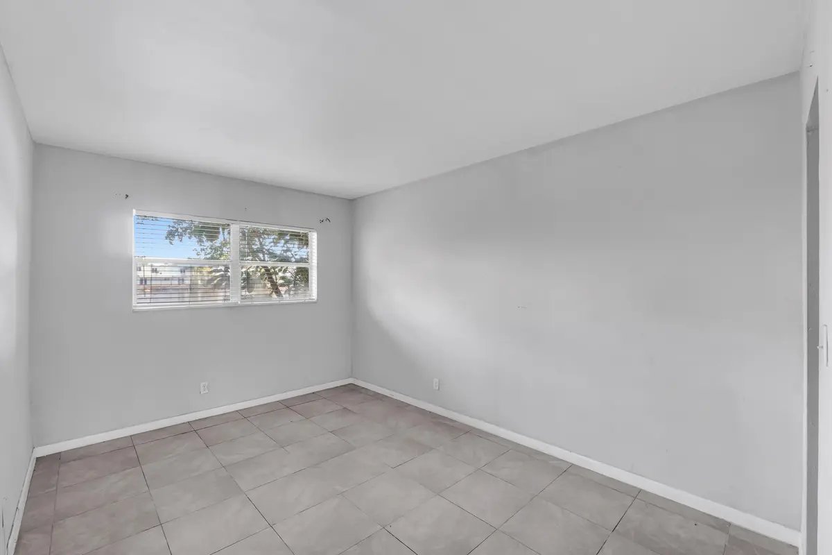 4050 NE 12th Terrace U38-5 at 4050 NE 12th Terrace 38, Oakland Park