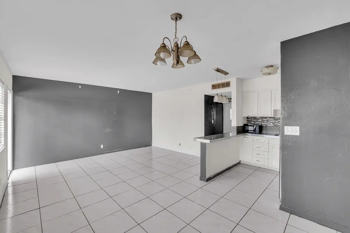 4050 NE 12th Terrace U38-9 at 4050 NE 12th Terrace 38, Oakland Park