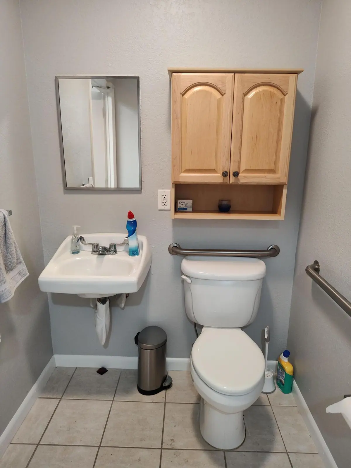 Bathroom 1 at 2721 Vista Parkway C-6, West Palm Beach