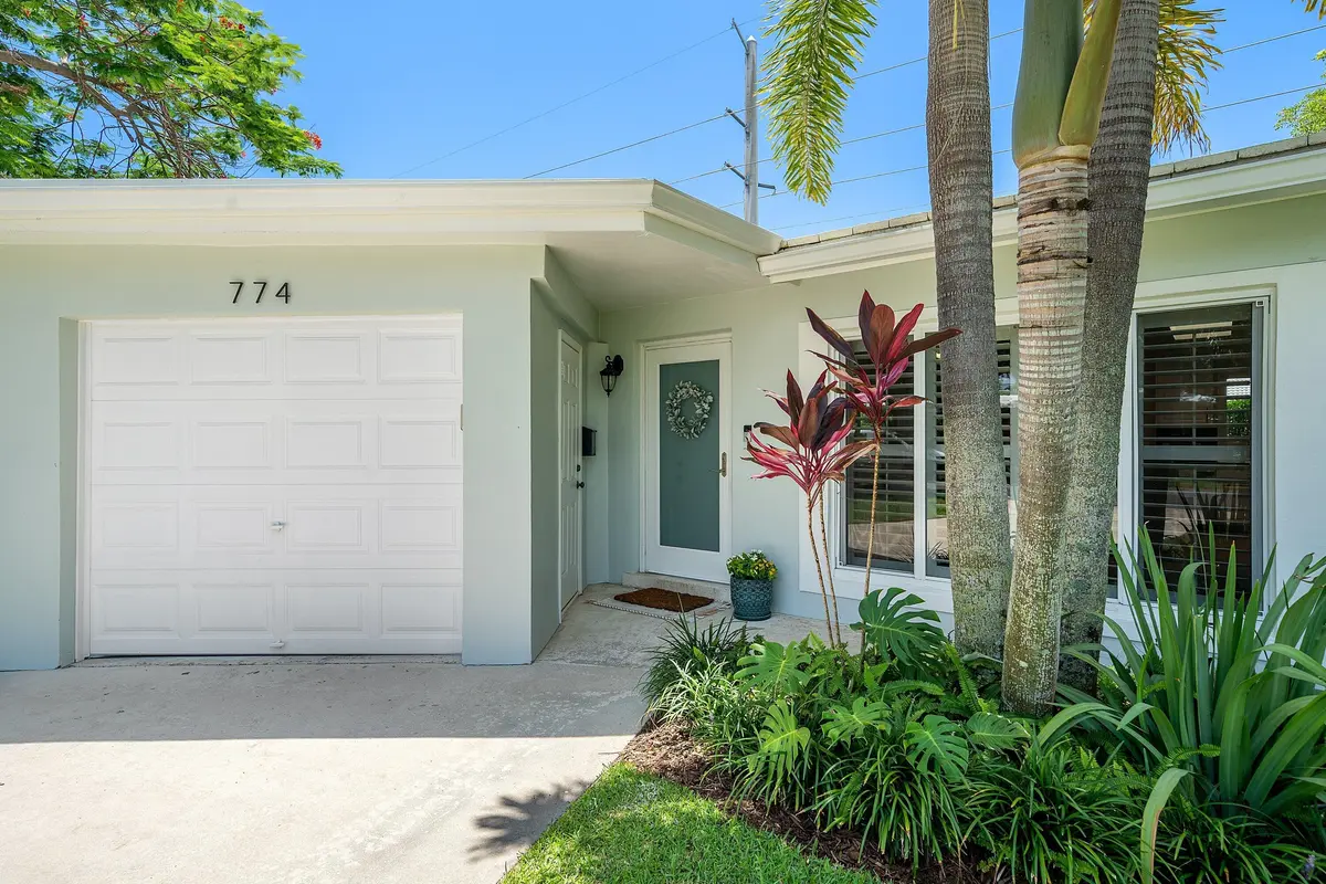 Entrance at 774 SW 7th Street, Boca Raton