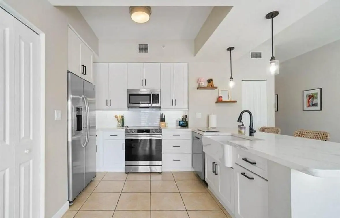 1931 NE 2nd St, Unit 3051 at 1931 NE 2nd Street 305, Deerfield Beach