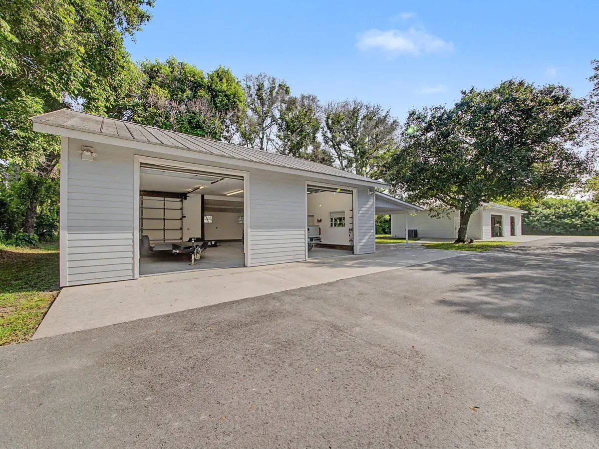 5625 SE Ault Ave at 5625 SE Ault Avenue, Stuart