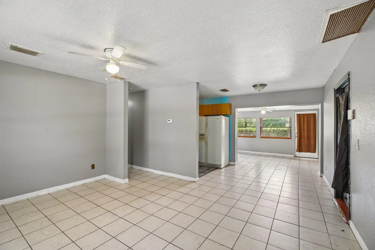 2443 2nd Place, Vero Beach, FL – photo 3