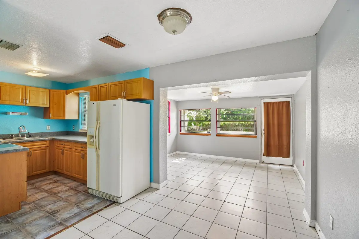2443 2nd Place, Vero Beach, FL – photo 7
