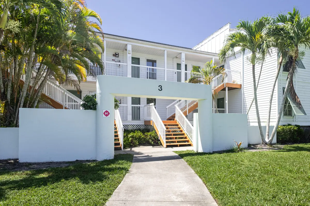 03-Building 3 at 184 Cypress Point Drive 184, Palm Beach Gardens