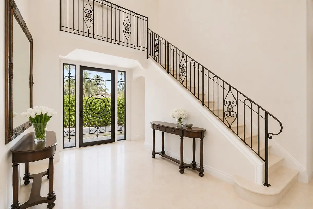 foyer with stairs at 286 Jamaica Lane, Palm Beach