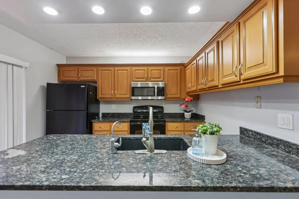 22-web-or-mls-SW 118th Ter-S0107-022 at 1176 SW 118th Terrace, Davie