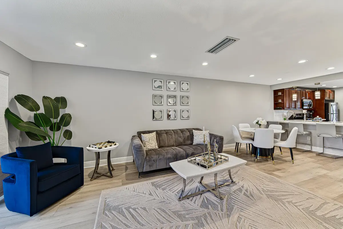 matinale-28 at 21656 Juego Circle 23f, Boca Raton