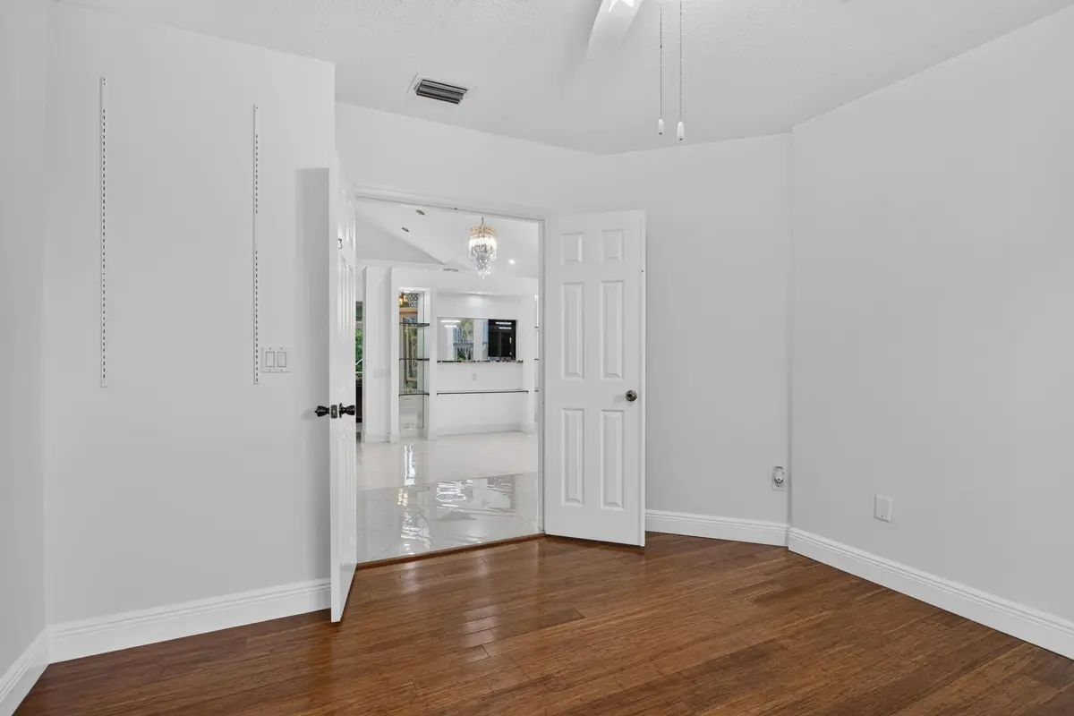 14-web-or-mls-7087-4441 at 7087 NW 78th Place, Parkland