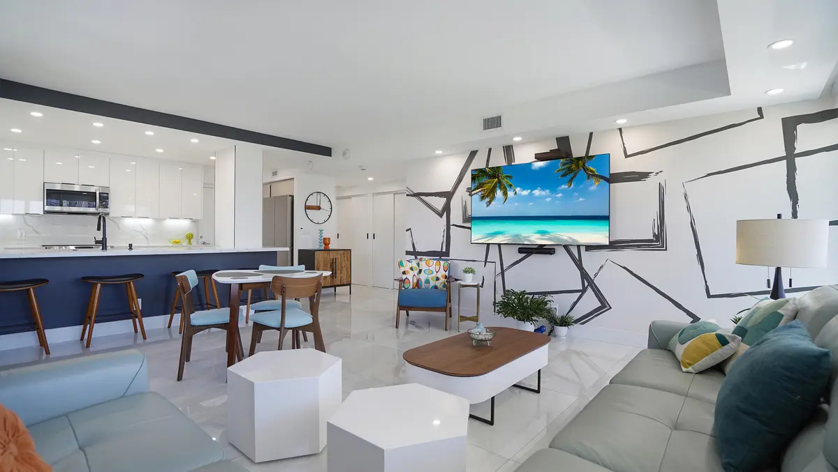 DSC03592 at 3300 NE 36th Street 822, Fort Lauderdale