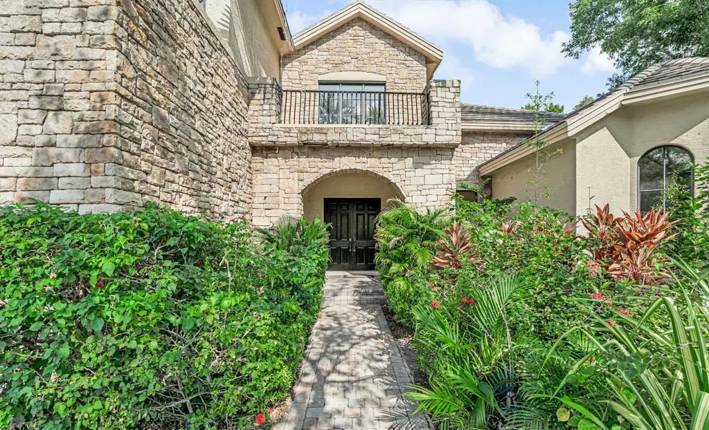 Front Entry at 10513 Versailles Boulevard, Wellington