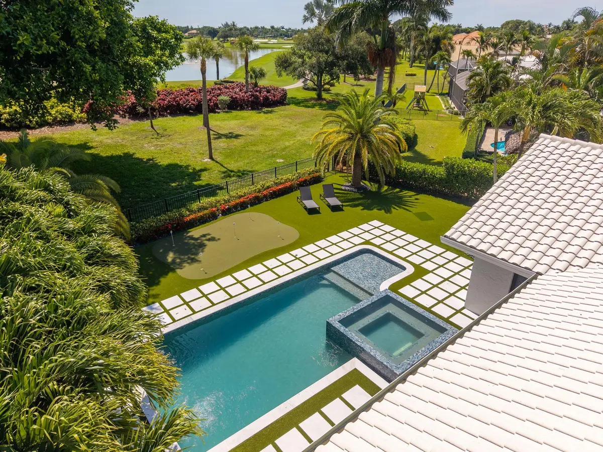 10720 Ave of the PGA Palm Beach Gardens at 10720 Ave Of The Pga, Palm Beach Gardens