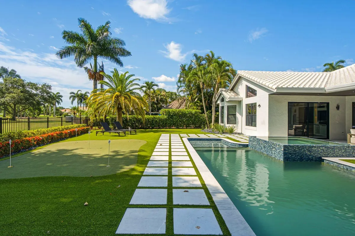 10720 Ave of the PGA Palm Beach Gardens at 10720 Ave Of The Pga, Palm Beach Gardens