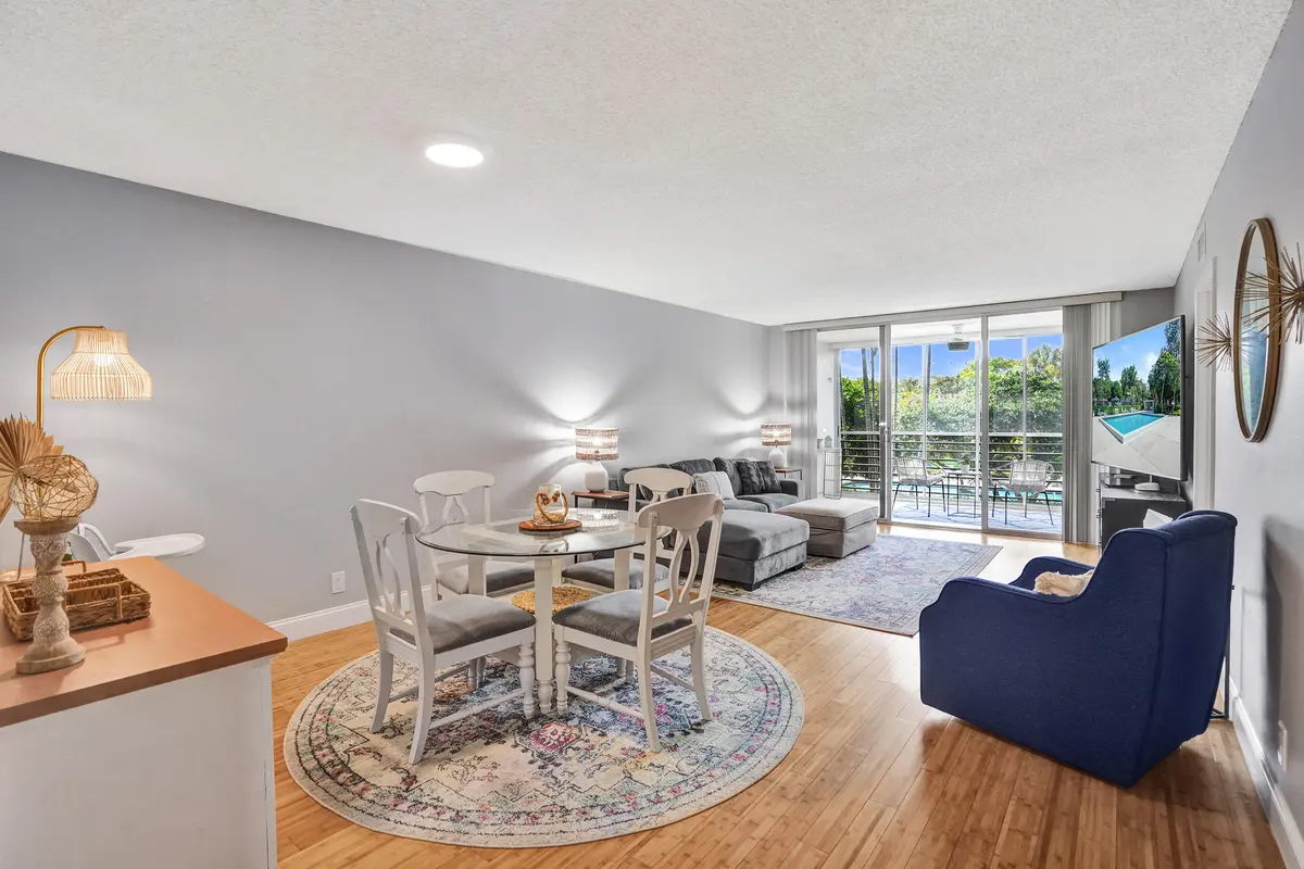 DSC01012 at 4200 Oaks Terrace 203, Pompano Beach