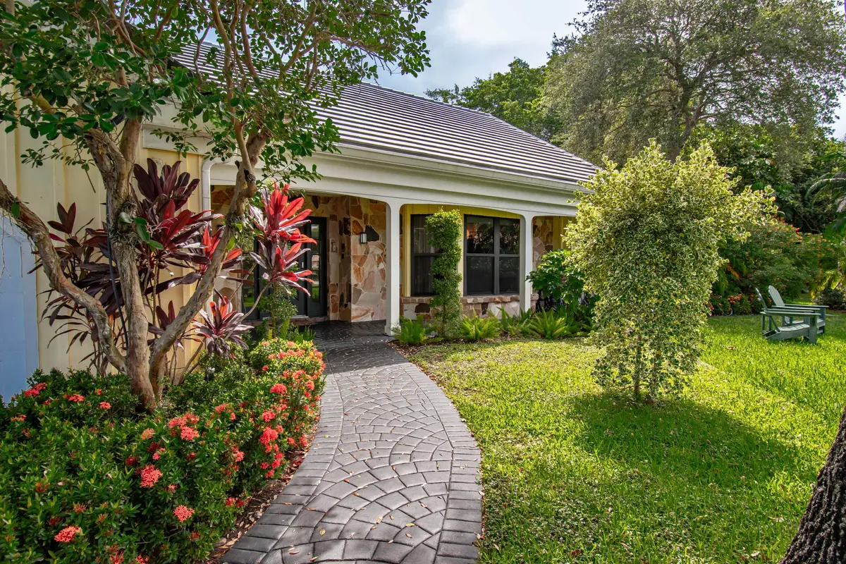D9219E5C-D94C-48B2-A5A2-185BD664F38E at 6962 S Grande Drive, Boca Raton