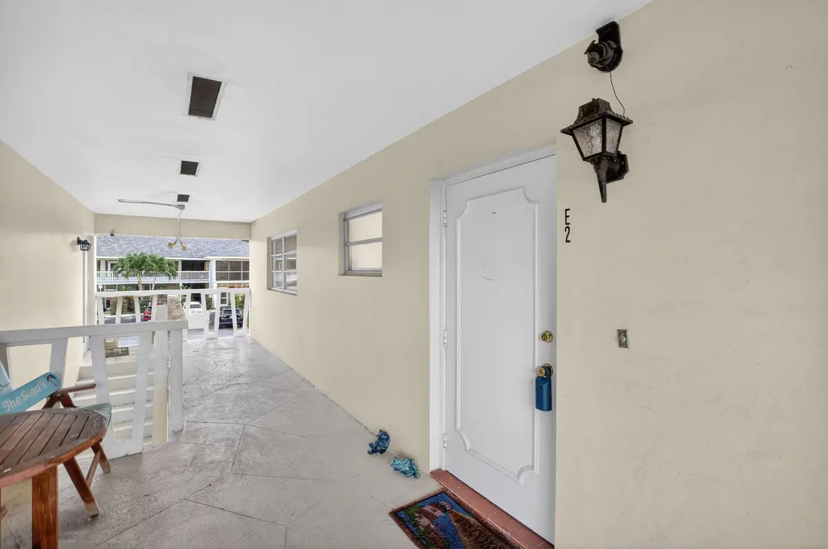 4-web-or-mls-699A7265 at 2755 NE 28th Avenue E2, Lighthouse Point