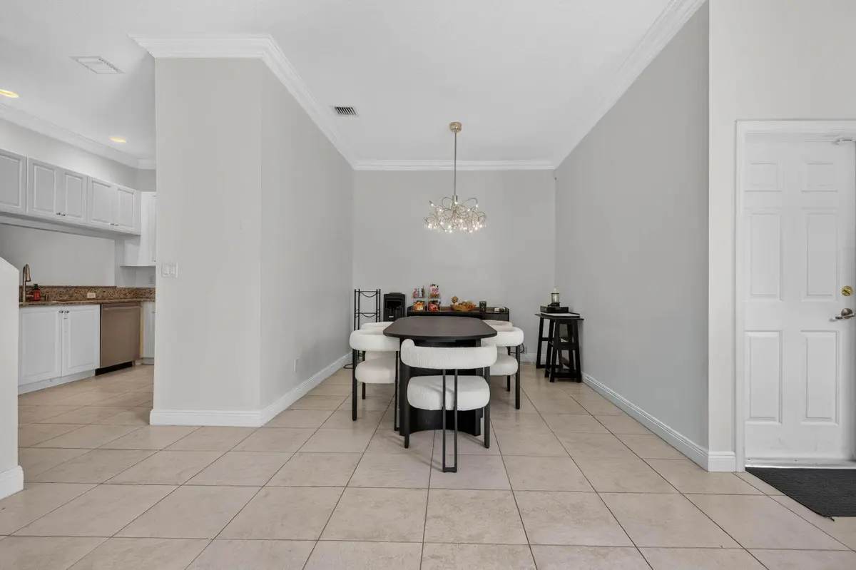 7-web-or-mls-DSC07778 at 3355 Lakeside Drive, Davie