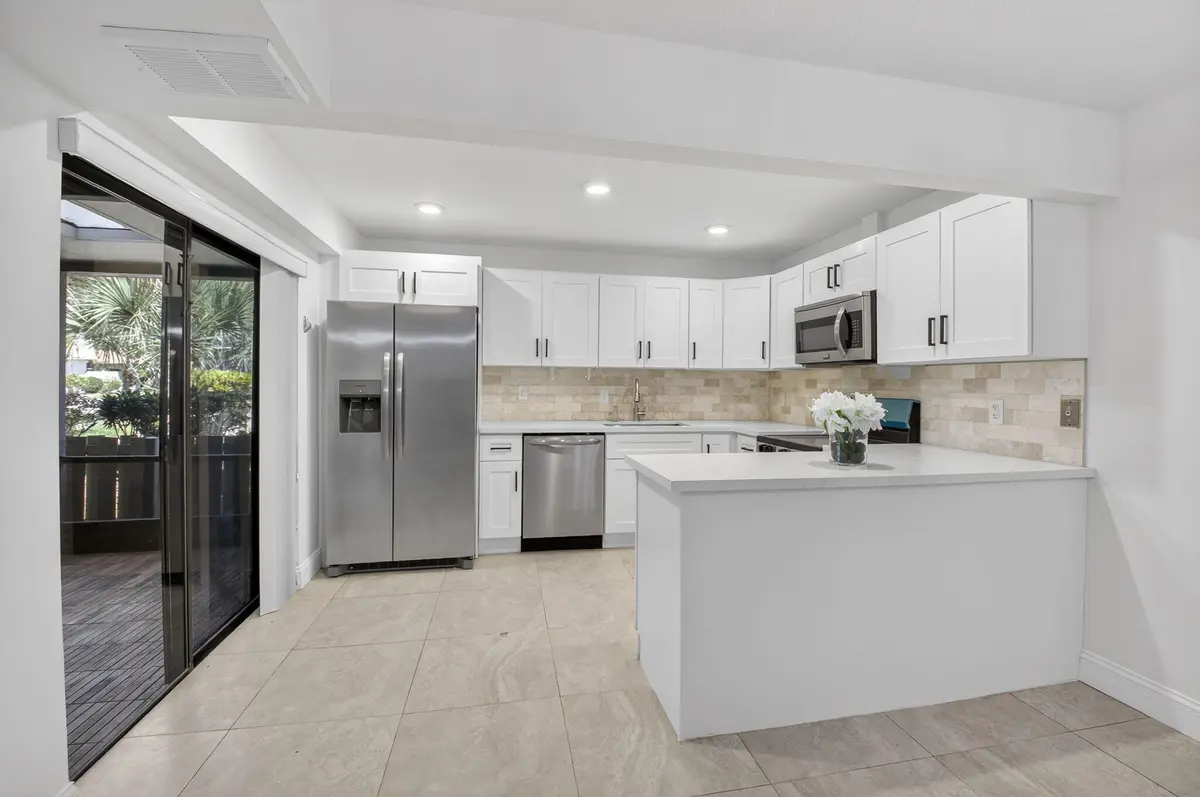 14-web-or-mls-DSC_7735 at 717 NW 29th Avenue B, Delray Beach