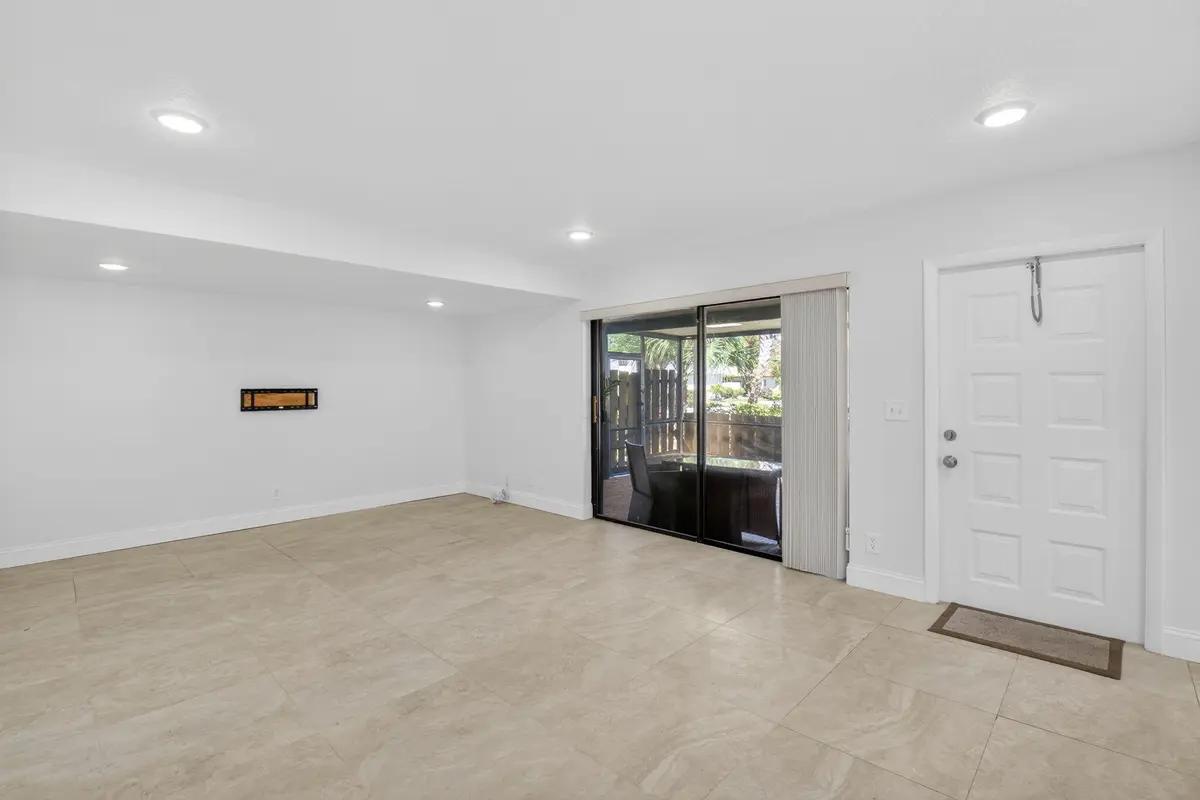 7-web-or-mls-DSC_7700 at 717 NW 29th Avenue B, Delray Beach