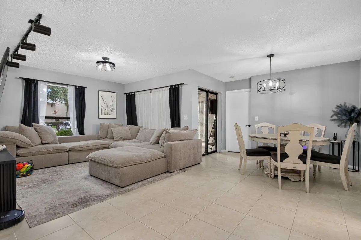9-web-or-mls-3331 -4690 at 3331 NW 47th Avenue 3242, Coconut Creek