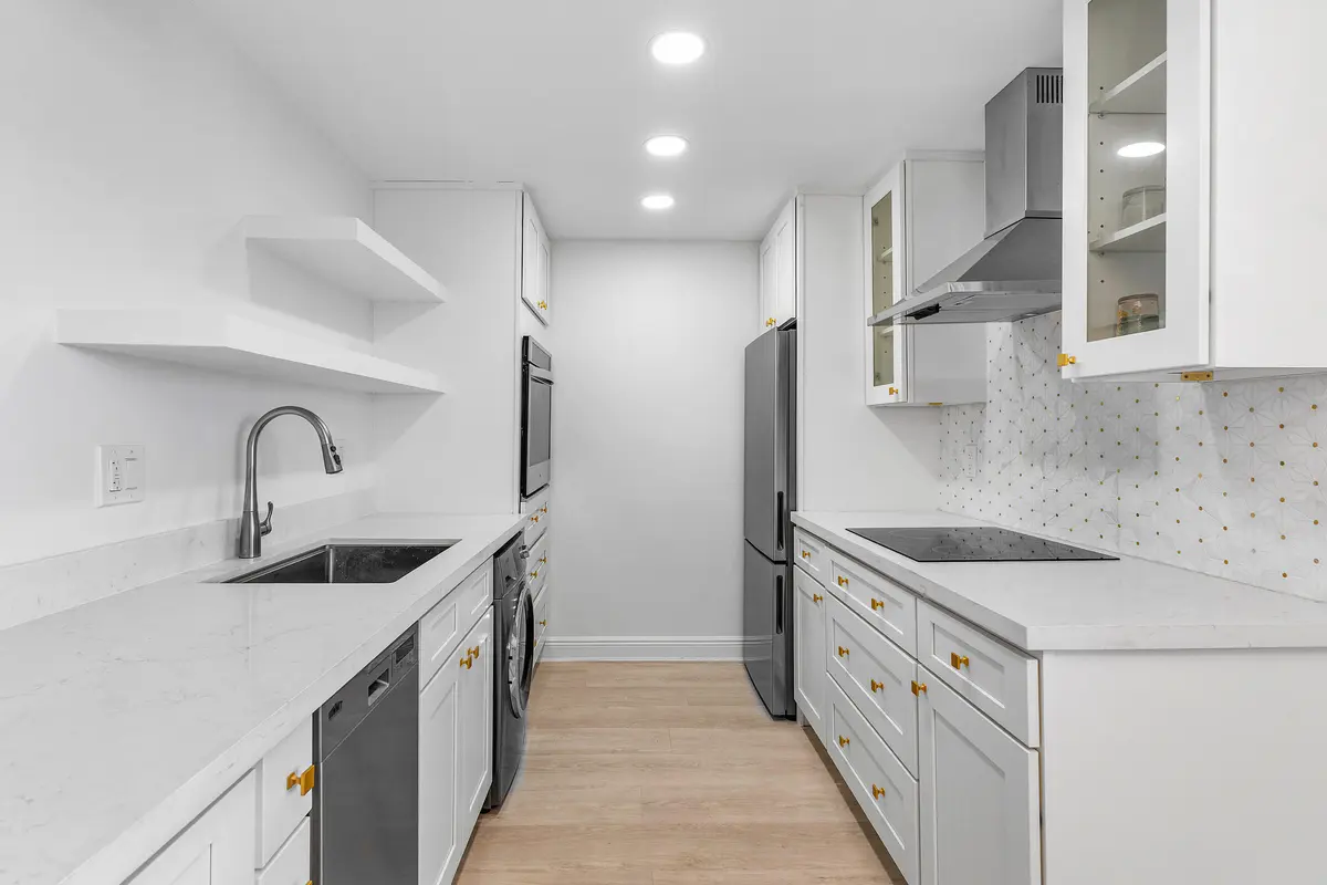 Kitchen at 689 NE 6th Court 4050, Boynton Beach
