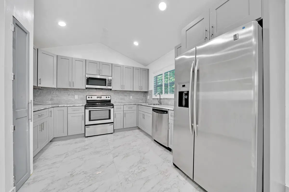 Kitchen (2) at 724 Avenue Chaumont, Delray Beach