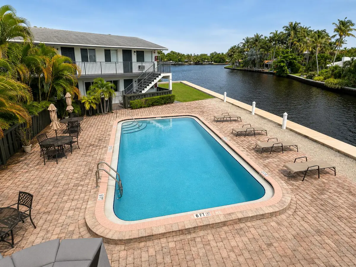 Pool at 1814 E Oakland Park 41, Oakland Park