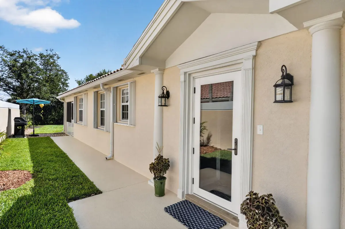 5-web-or-mls-_MLP7526 at 3466 SE Glacier Terrace, Hobe Sound