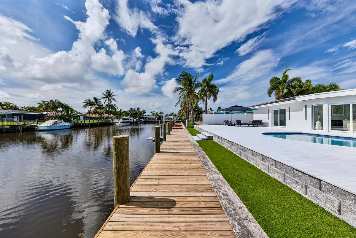fitch-71 at 411 SE 2nd Avenue, Pompano Beach
