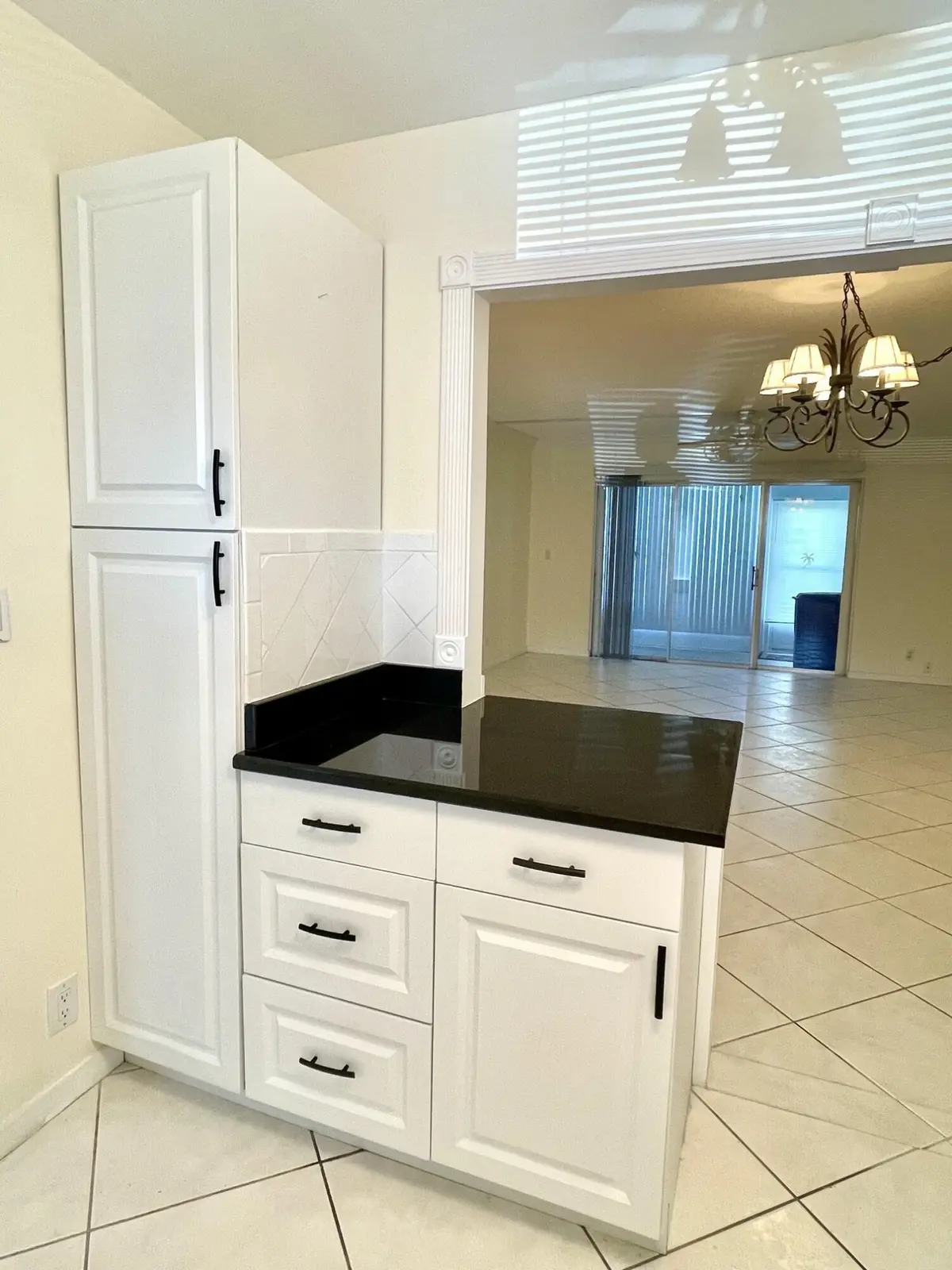 105 Oxford Breakfast Bar at 105 Oxford 500 105, West Palm Beach