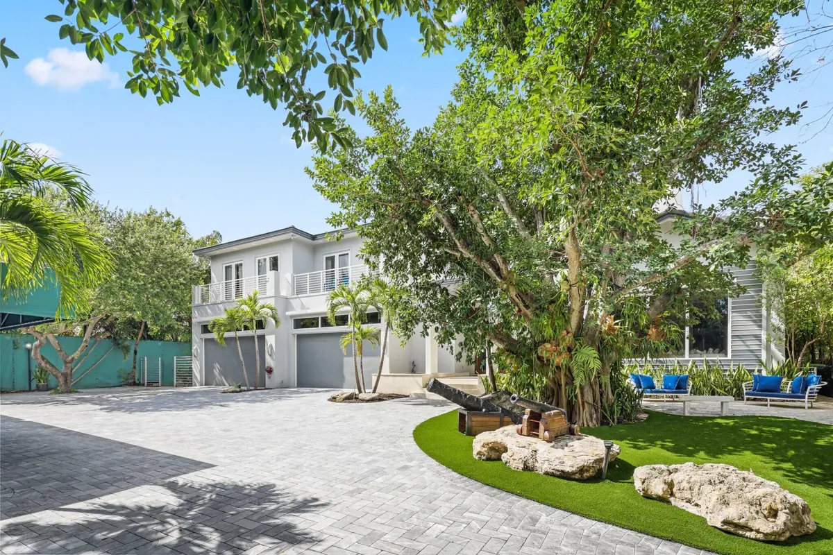12 Sylvan Lane - 4.jpg-SMALL at 1313 Seabreeze Boulevard, Fort Lauderdale