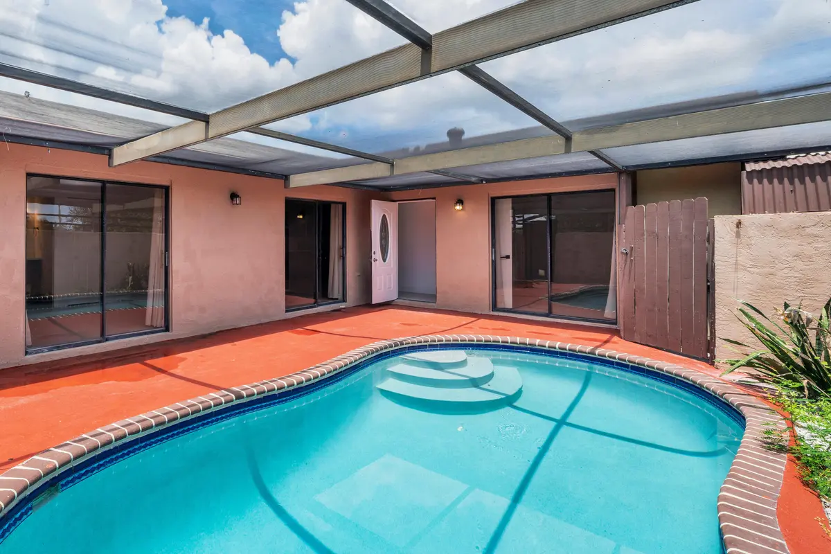 3 Pool (2) at 4757 Sunny Palm Circle A, West Palm Beach