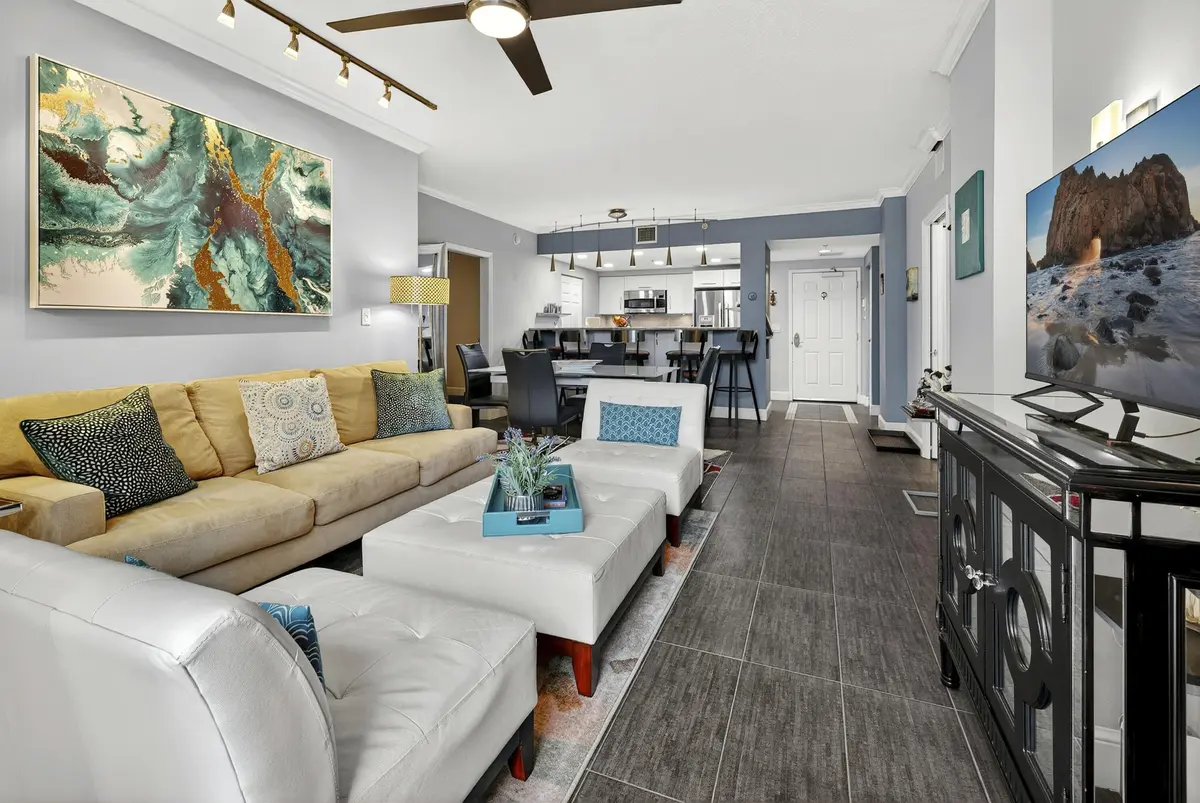 007_86587371 at 511 Lucerne Avenue 312, Lake Worth Beach