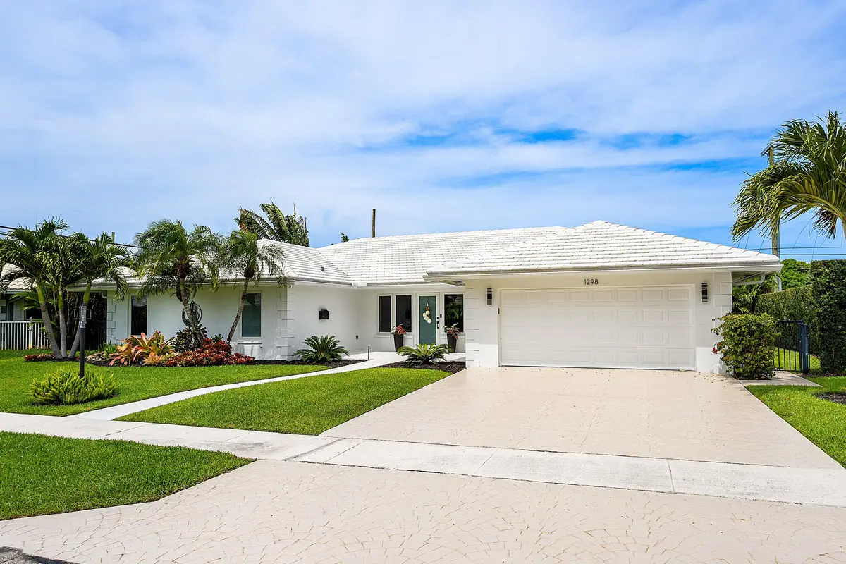 Walnut Terrace at 1298 Walnut Terrace, Boca Raton
