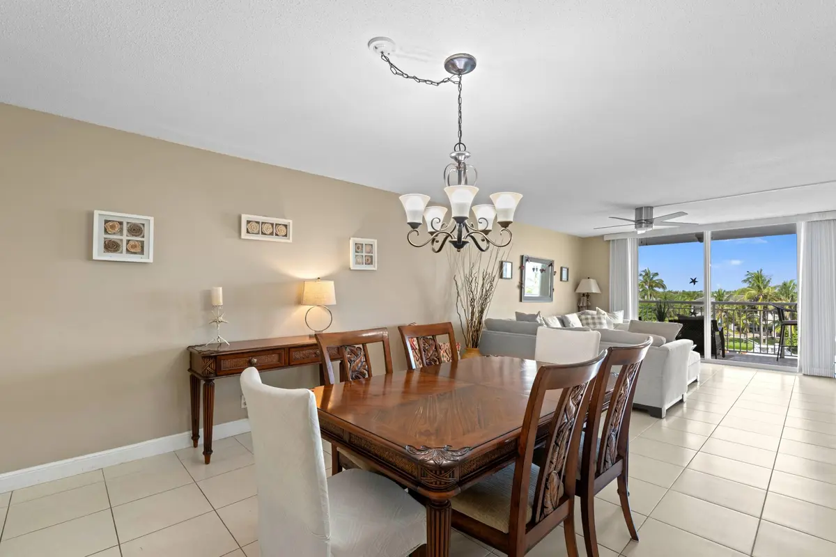Dining Area at 1050 Hillsboro Mile 403w, Hillsboro Beach
