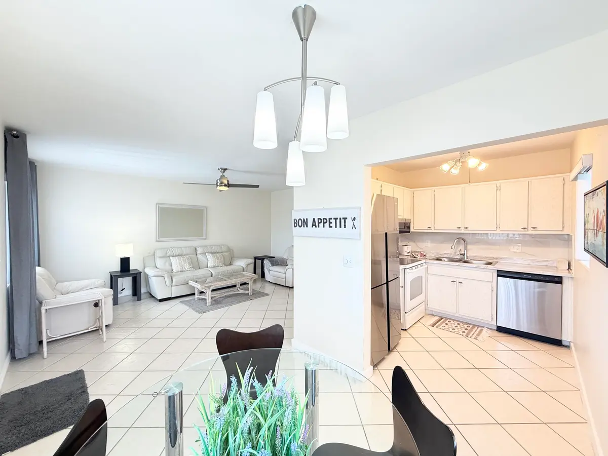 Living room kitchen at 2880 Lake Osborne Drive 205, Lake Worth Beach