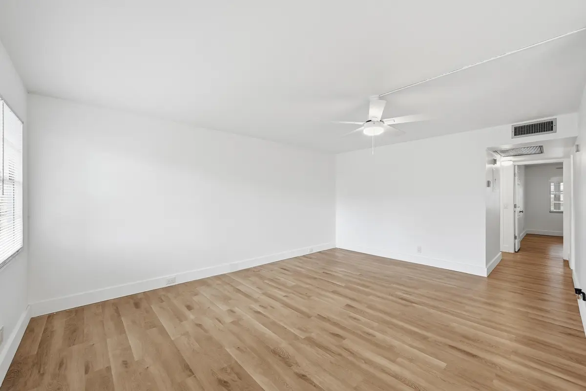 Living Area at 1043 Cornwall C, Boca Raton